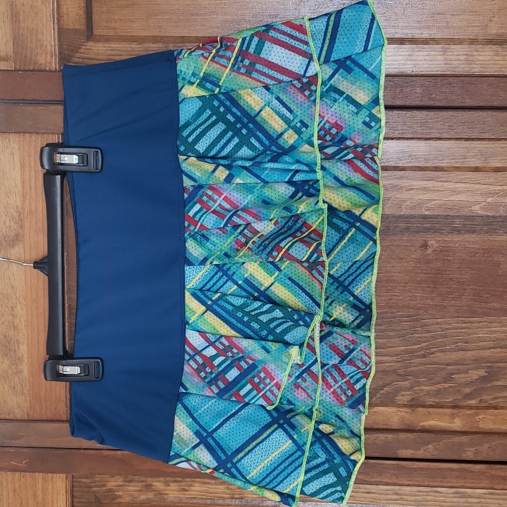 Lucky in Love Tiered Athletic Tennis Skort Skirt Sz L